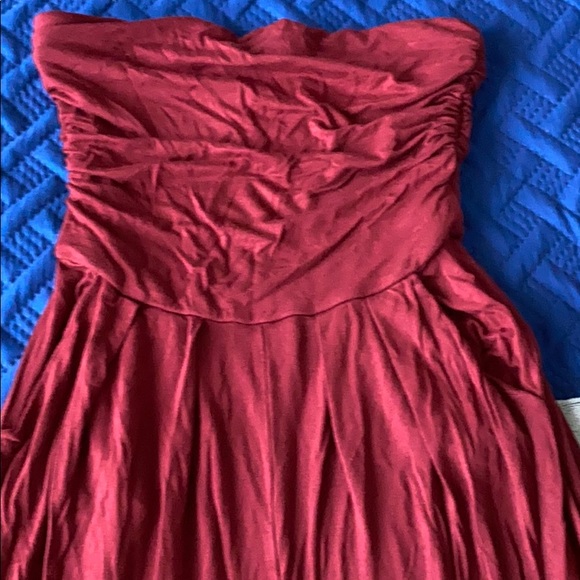 Burgundy strapless romper - Picture 4 of 5